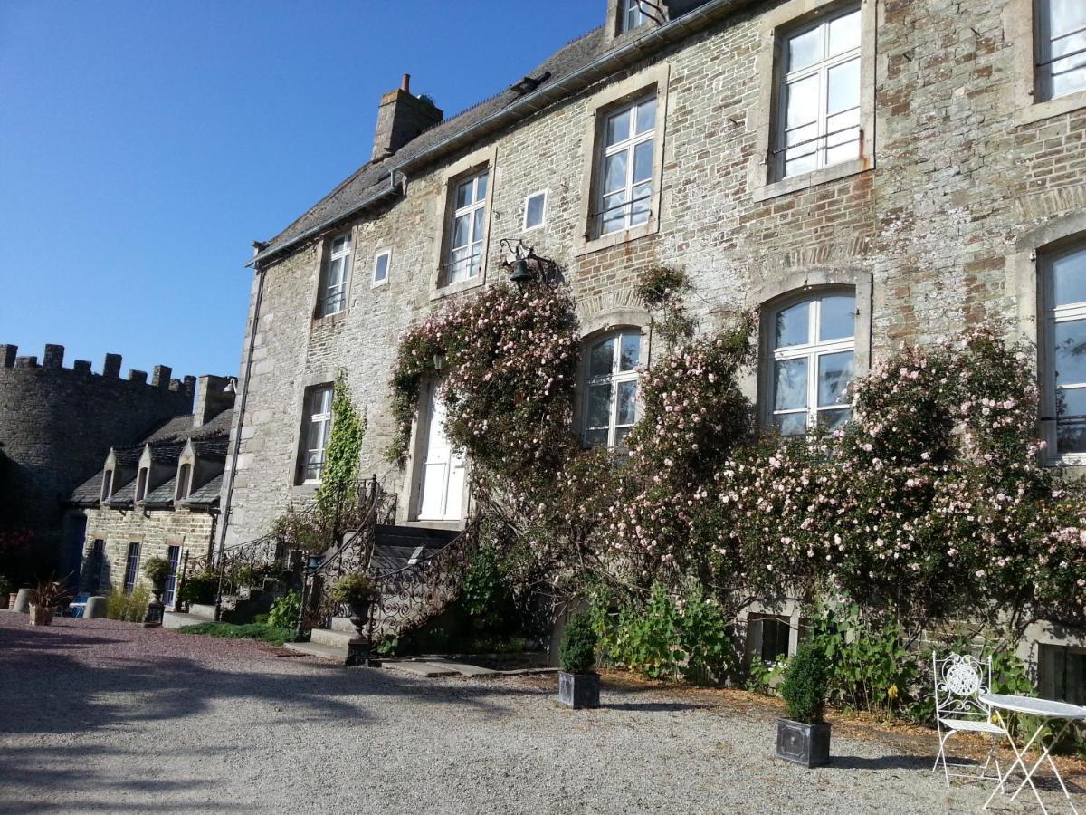 Les Du Chateau Du Rozel Le Rozel